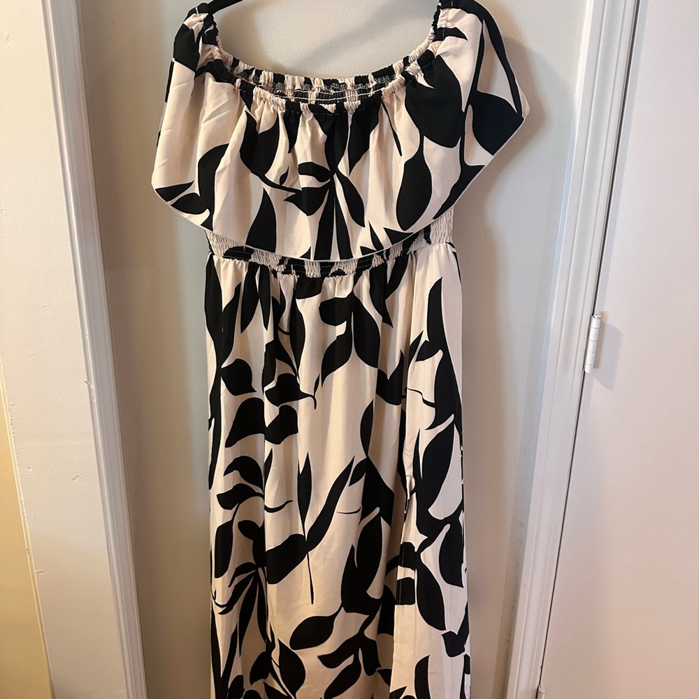 Elegant Black and White Off-Shoulder Dress and Beachy Vibes!